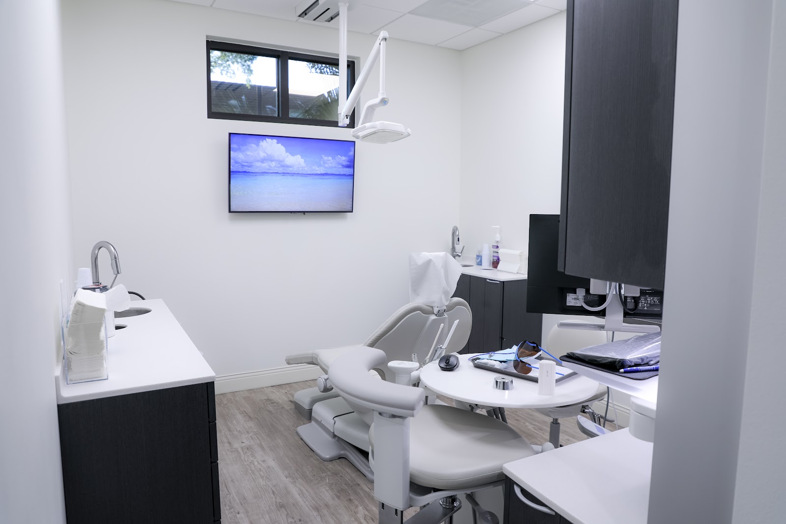 The Dentistry On Swann office interior